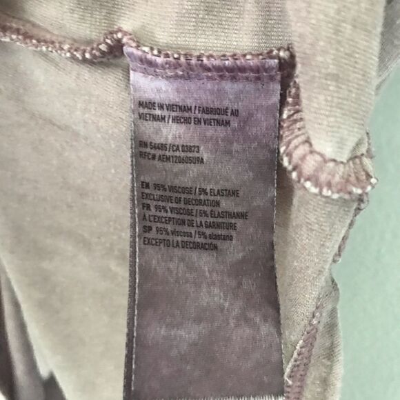 American Eagle Soft & Sexy lace trimmed tee shirt - Picture 4 of 6